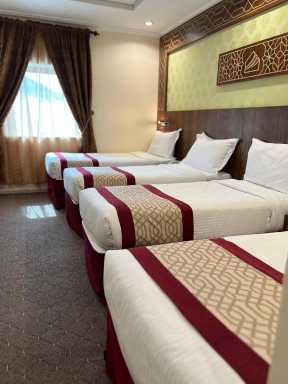 رباعية - Quadruple