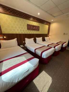 رباعية - Quadruple